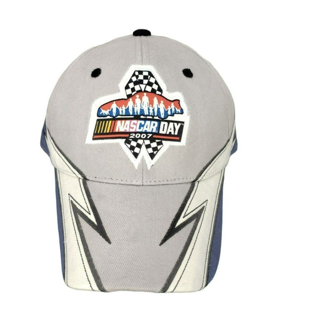 Threaded Mill Nascar Day 2007 Racing Gray Striped Lighting Hat Cap Snapback